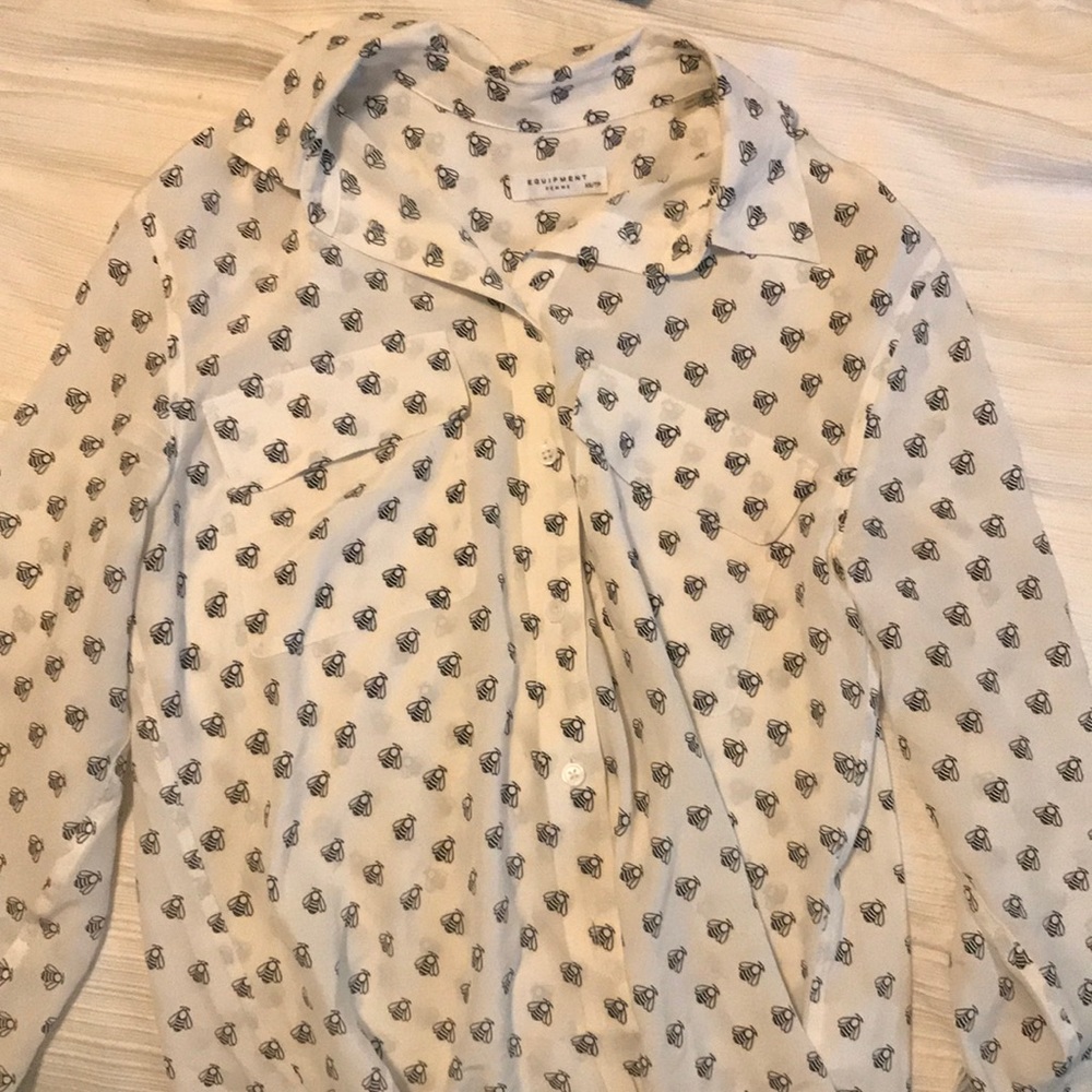 Equipment button up